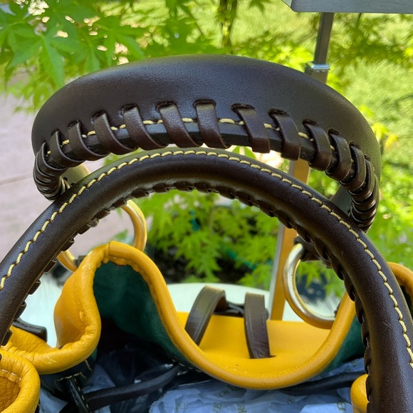 Dooney & Bourke Rare Buckley Yellow Sunflower Shoulder Bag with Brown Trim NWT - Picture 9 of 15